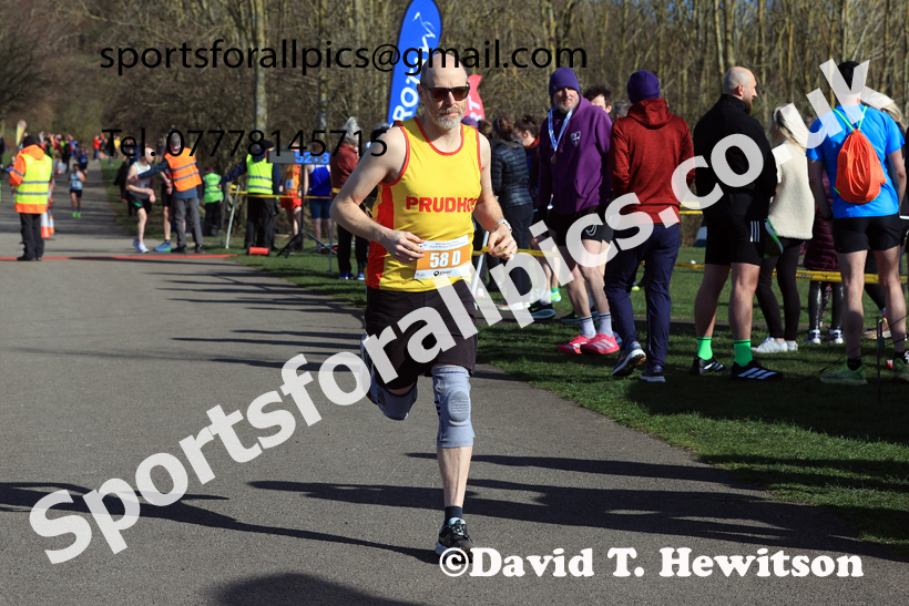 Masters Men Over-35s to 49s, 2026 NECAA Royal Signals Road Relays, Hetton Lyons Country Park, Hetton le Hole. Photo: David T. Hewitson/Sports for All Pics